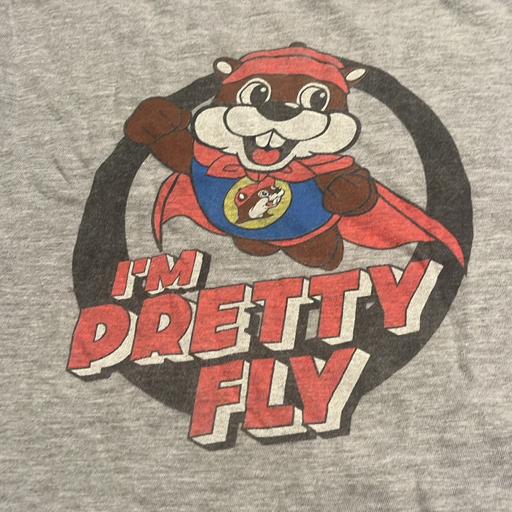 Men's medium buc-ees i'm pretty fly t-shirt gray with buc-ee beaver in cape
